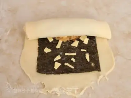 Make Seat cheese pine rolls step 8