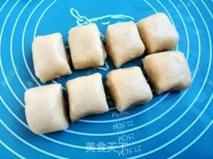 Make Rose bean cake step 5