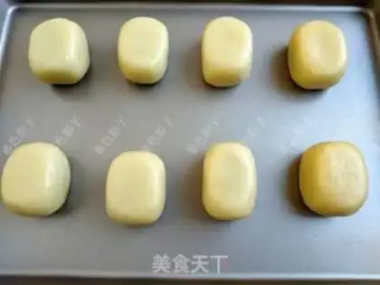 Make Rose bean cake step 9