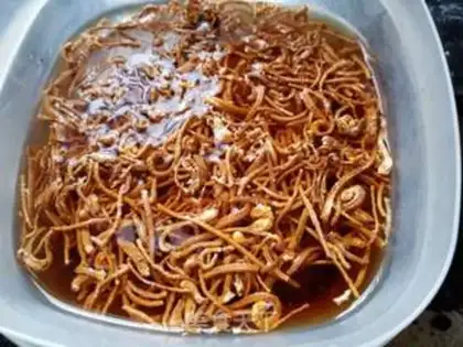 Make A tummy-breeding mushroom gel soup step 4
