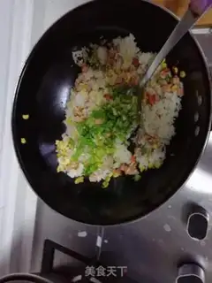 Make Three fresh fried rice step 7