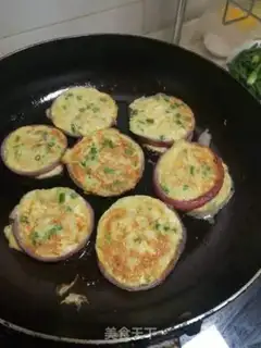 Make Ponyfish fried eggs step 3