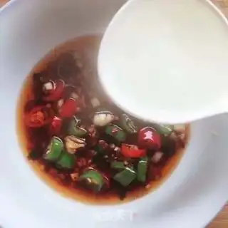 Make Sour spicy. Soup noodles step 5