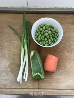 Make Gold egg fried rice step 0