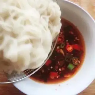 Make Sour spicy. Soup noodles step 6
