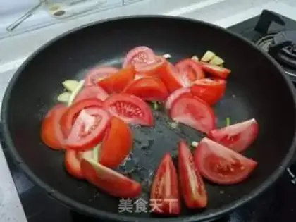 Make Tomato gin and mushroom beef step 3