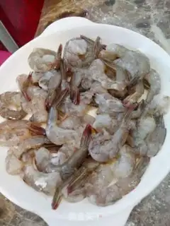 Make Spicy shrimp oats step 0