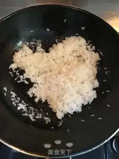 Make Gold egg fried rice step 5