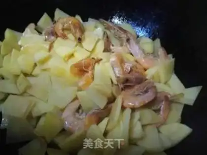 Make Shrimp potatoes, spicy step 6