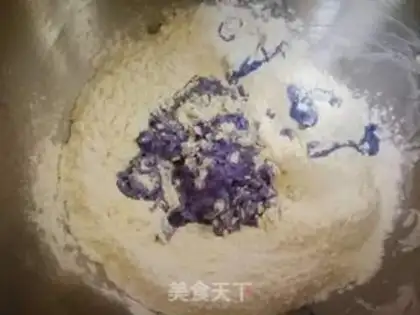 Make Blue rose buns step 2