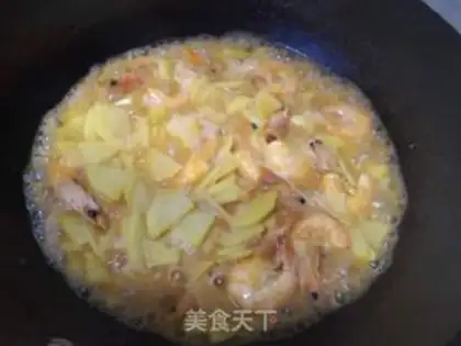 Make Shrimp potatoes, spicy step 8
