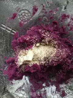 Make Potatoes with flowers step 4