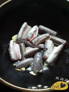 Make Red eels step 4