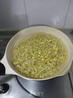 Make Meat bean sprouts step 1
