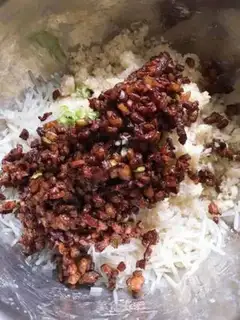 Make The cabbage sauce step 6