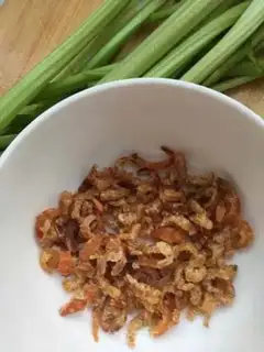 Make Seameat celery step 0
