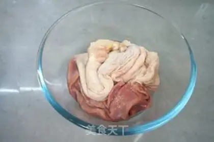 Make Pig belly chicken soup step 1