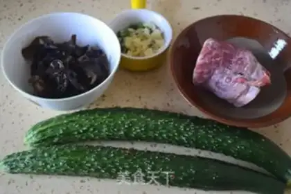 Make cucumber meat step 0