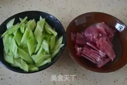 Make cucumber meat step 1