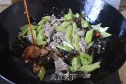 Make cucumber meat step 5
