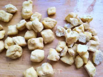 Make radish buns step 1