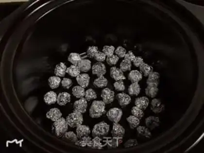 Make Black casserole roasted potatoes step 1