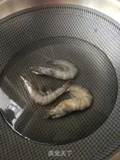 Make Shrimp vegetable salad step 3