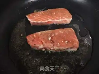 Make Fried salmon step 2