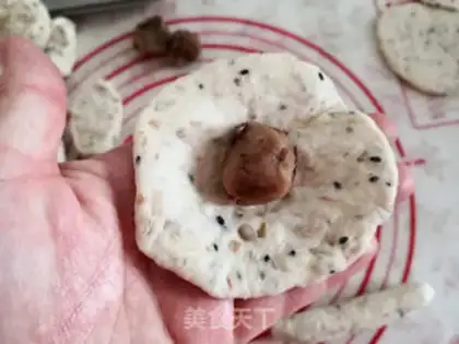 Make Rose buns step 3