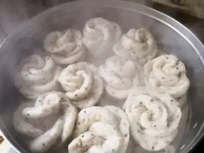 Make Rose buns step 6
