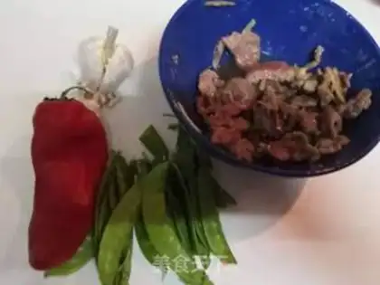Make Beef fried Dutch beans step 2