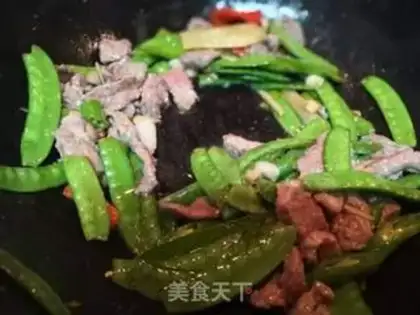 Make Beef fried Dutch beans step 4