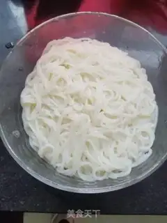 Make Tomato egg mushroom powder step 1