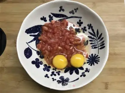 Make Tomato egg pancakes step 2