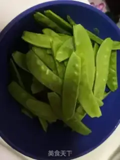 Make The corn is fried with Dutch beans step 1