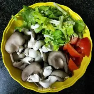 Make Scrambled mushrooms step 0