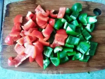 Make Red and green broom step 1