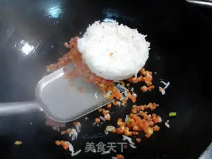 Make Heidea carrot fried rice step 6