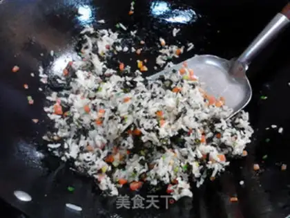 Make Heidea carrot fried rice step 10