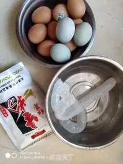Make Eggs and eggs step 0