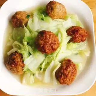 Make Big cabbage meatballs step 5