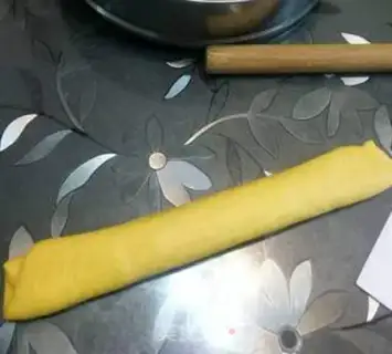 Make Pumpkin onion rolls step 4