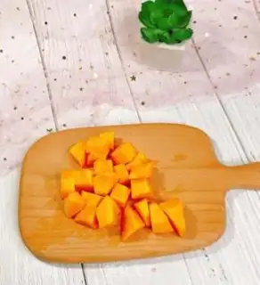 Make Pumpkin lamb noodles step 1