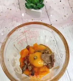 Make Pumpkin lamb noodles step 3