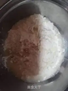 Make Salted egg oatmeal step 1