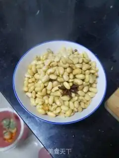 Make Celery with soybeans step 1