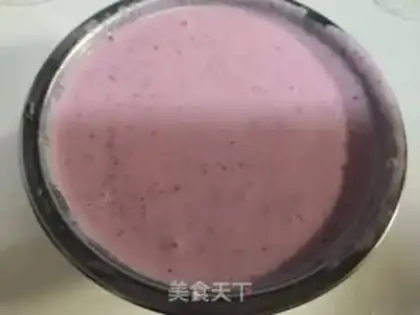 Make Strawberry soy milkshake step 4
