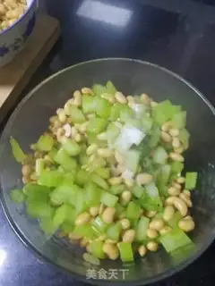 Make Celery with soybeans step 4