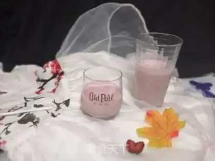 Make Strawberry soy milkshake step 5