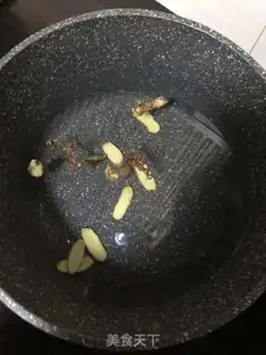 Make Salt chicken feet step 1